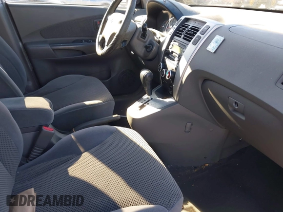 2006 Hyundai Tucson GLS with VIN KM8JN72D76U389540, listed as a IAAI auction lot 42050482 with 149,312 mi miles. Bid and sale history available at carsss.com. Image 5.