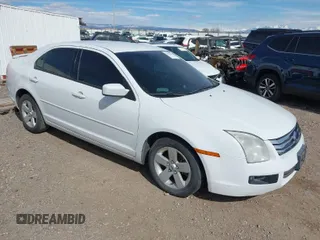 2007 Ford Fusion SE with VIN 3FAHP07117R214430, listed as a IAAI auction lot 41808246 with 132,042 mi miles. Bid and sale history available at carsss.com. Image 1.