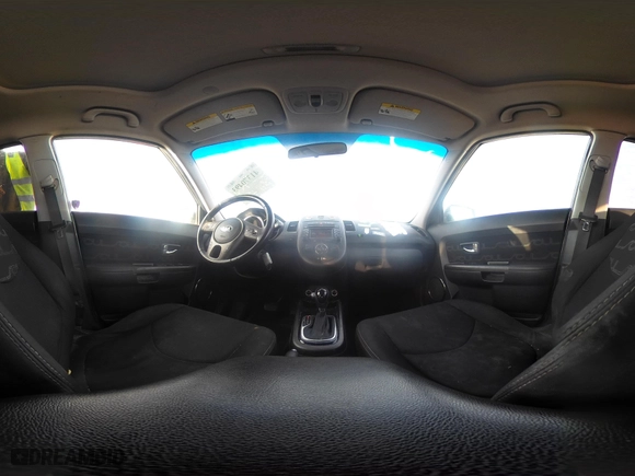 2013 Kia Soul + with VIN KNDJT2A60D7488678, listed as a IAAI auction lot 41370493 with 190,243 mi miles. Bid and sale history available at carsss.com. Image 18.