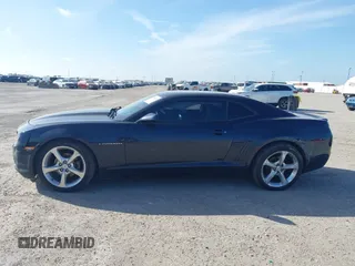 2013 Chevrolet Camaro LT с VIN 2G1FC1E36D9127740, выставлен на аукционе IAAI как лот 42783243 с пробегом 157 329 миль миль и . История ставок и продаж доступна на DreamBid. Изображение 14.