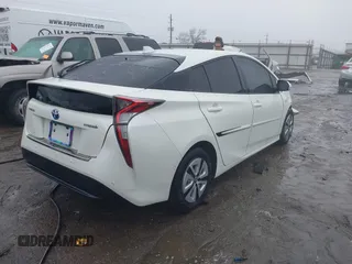 2018 Toyota Prius Two with VIN JTDKARFU1J3547489, listed as a IAAI auction lot 41405605 with 146,971 mi miles. Bid and sale history available at carsss.com. Image 4.