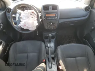 2016 Nissan Versa S z VIN 3N1CN7AP0GL913005, wystawiony jako Copart lot #52431875 z przebiegiem 125 491 mil mil oraz Szkody całkowita. Historia ofert i sprzedaży dostępna na DreamBid. Obrazek 8.