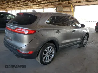 2017 Lincoln MKC Select z VIN 5LMCJ2C92HUL12902, wystawiony jako Copart lot #53994805 z przebiegiem 122 581 mil mil oraz Szkody całkowita. Historia ofert i sprzedaży dostępna na DreamBid. Obrazek 3.