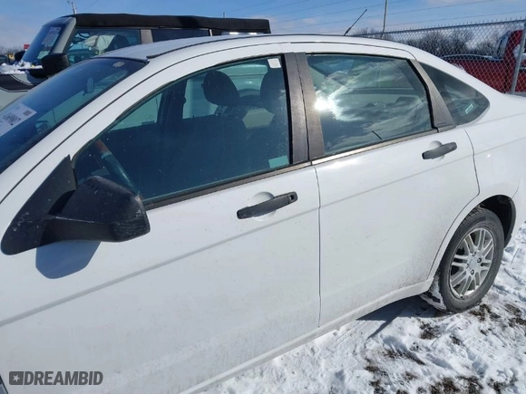 2008 Ford Focus SE with VIN 1FAHP35N88W167354, listed as a IAAI auction lot 41609802 with NaN miles. Bid and sale history available at carsss.com. Image 14.