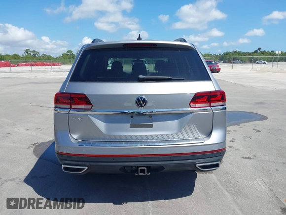 2022 Volkswagen Atlas SE with VIN 1V2WR2CA2NC542530, listed as a IAAI auction lot 41913358 with 37,977 mi miles and . Bid and sale history available at DreamBid. Image 16.