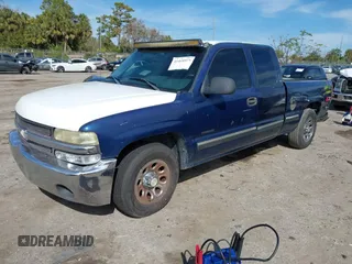 2000 Chevrolet Silverado 1500 with VIN 2GCEC19W3Y1137511, listed as a IAAI auction lot 41449575 with 309,743 mi miles and . Bid and sale history available at DreamBid. Image 17.