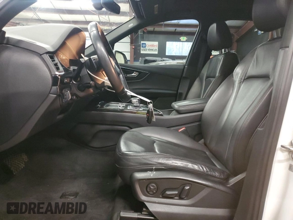 2017 Audi Q7 Premium Plus with VIN WA1LAAF73HD018687, listed as a Copart auction lot 45411145 with 110,040 mi miles and Clean title. Bid and sale history available at DreamBid. Image 7.
