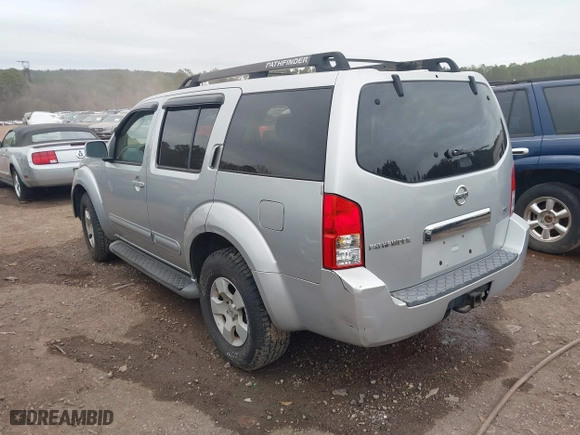 2006 Nissan Pathfinder SE with VIN 5N1AR18UX6C633759, listed as a IAAI auction lot 41392283 with 254,335 mi miles. Bid and sale history available at carsss.com. Image 3.