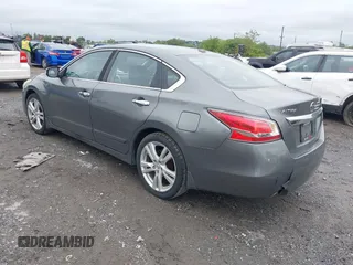 2015 Nissan Altima SL z VIN 1N4BL3AP8FC581581, wystawiony jako IAAI lot #42331651 z przebiegiem 65 846 mil mil oraz . Historia ofert i sprzedaży dostępna na DreamBid. Obrazek 3.