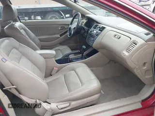 2000 Honda Accord EX z VIN 1HGCG2258YA006827, wystawiony jako IAAI lot #42140679 z przebiegiem 166 519 mil mil oraz . Historia ofert i sprzedaży dostępna na DreamBid. Obrazek 5.