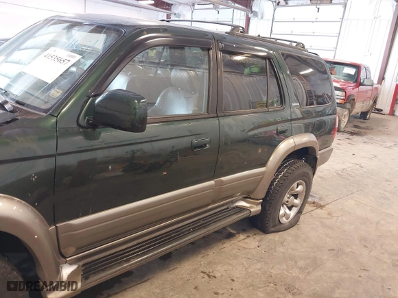 2000 Toyota 4Runner Limited with VIN JT3HN87R3Y9032427, listed as a IAAI auction lot 41535657 with 250,466 mi miles. Bid and sale history available at carsss.com. Image 13.