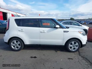 2019 Kia Soul with VIN KNDJN2A20K7697018, listed as a IAAI auction lot 41547034 with 86,624 mi miles. Bid and sale history available at carsss.com. Image 13.