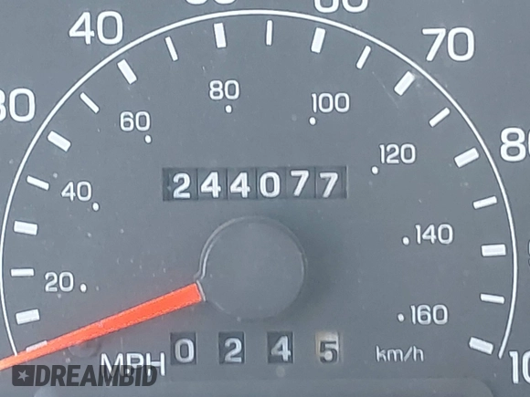 2001 Ford F-350 XL with VIN 1FTSF30L61ED27560, listed as a IAAI auction lot 42227103 with 244,077 mi miles and . Bid and sale history available at DreamBid. Image 15.