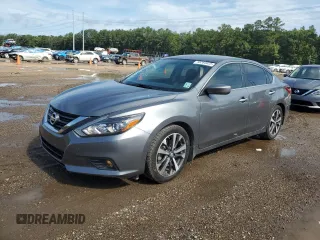 2017 Nissan Altima SR z VIN 1N4AL3AP4HN335372, wystawiony jako Copart lot #58260825 z przebiegiem 17 853 mil mil oraz Szkoda całkowita • Salvage title. Historia ofert i sprzedaży dostępna na DreamBid. Obrazek 1.