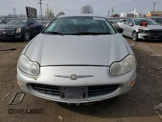 2001 Chrysler Concorde LX z VIN 2C3HD46R01H597205, wystawiony jako Copart lot #42805965 z przebiegiem 63 464 mil mil oraz Tytuł czysty. Historia ofert i sprzedaży dostępna na DreamBid. Obrazek 5.