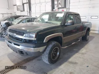 2005 Chevrolet Silverado 1500 Z71 with VIN 1GCEK19B15E272187, listed as a IAAI auction lot 42001487 with 313,138 mi miles and . Bid and sale history available at DreamBid. Image 18.