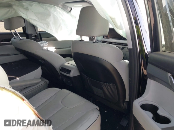 2025 Hyundai Palisade SEL z VIN KM8R24GE9SU861372, wystawiony jako IAAI lot #42079649 z przebiegiem 13 813 mil mil oraz . Historia ofert i sprzedaży dostępna na DreamBid. Obrazek 8.
