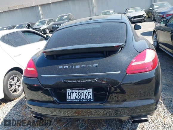 2011 Porsche Panamera с VIN WP0AA2A77BL013757, выставлен на аукционе IAAI как лот 42386546 с пробегом 138 807 миль миль и . История ставок и продаж доступна на DreamBid. Изображение 17.
