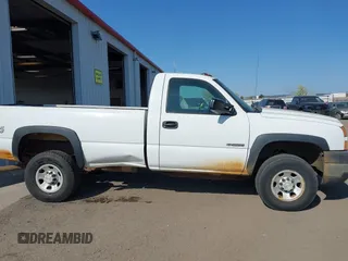 2007 Chevrolet Silverado 3500 SRW Wrk Trk with VIN 1GCHK34UX7E103046, listed as a IAAI auction lot 42090728 with 55,376 mi miles. Bid and sale history available at carsss.com. Image 13.