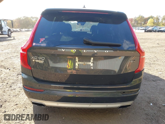 2021 Volvo XC90 Momentum with VIN YV4A22PKXM1689365, listed as a IAAI auction lot 40595807 with 81,284 mi miles. Bid and sale history available at carsss.com. Image 16.