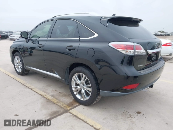 2013 Lexus RX 350 with VIN JTJZK1BA0D2006787, listed as a IAAI auction lot 41644927 with 124,808 mi miles and . Bid and sale history available at DreamBid. Image 3.