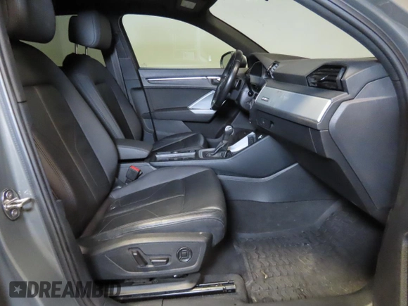 2021 Audi Q3 S line Premium with VIN WA1DECF39M1153959, listed as a Copart auction lot 55340785 with 30,830 mi miles and Salvage Title. Bid and sale history available at DreamBid. Image 5.