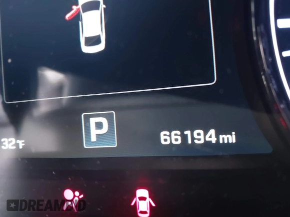 2016 Hyundai Genesis 3.8L z VIN KMHGN4JE8GU107958, wystawiony jako IAAI lot #41475058 z przebiegiem 66 194 mil mil oraz . Historia ofert i sprzedaży dostępna na DreamBid. Obrazek 16.