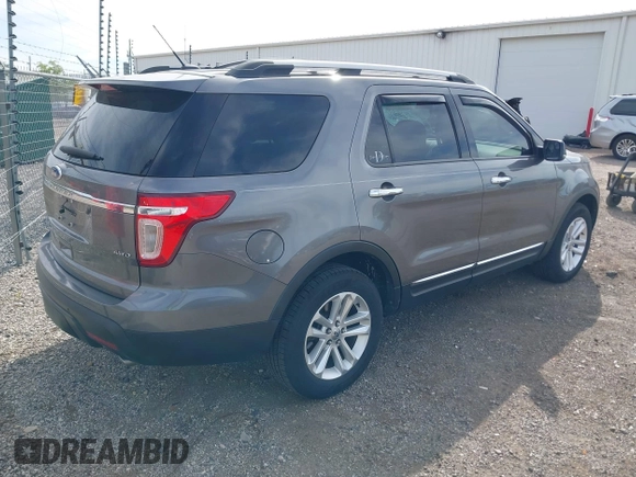2011 Ford Explorer XLT z VIN 1FMHK8D86BGA56011, wystawiony jako IAAI lot #42134788 z przebiegiem 114 652 mil mil oraz . Historia ofert i sprzedaży dostępna na DreamBid. Obrazek 4.