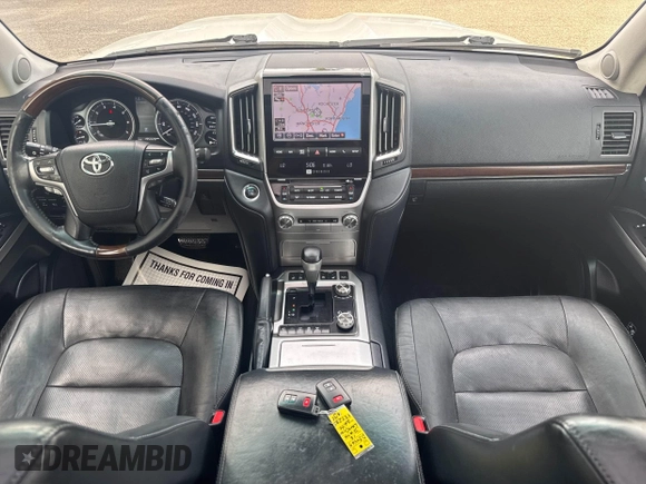 2016 Toyota Land Cruiser z VIN JTMCY7AJ4G4037285, wystawiony jako IAAI lot #42158243 z przebiegiem 195 028 mil mil oraz . Historia ofert i sprzedaży dostępna na DreamBid. Obrazek 6.