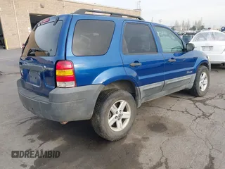2007 Ford Escape Hybrid with VIN 1FMYU59H97KB98973, listed as a IAAI auction lot 41424165 with 1 mi miles. Bid and sale history available at carsss.com. Image 4.