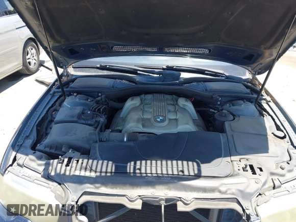 2004 BMW 7 Series 745Li z VIN WBAGN63424DS48019, wystawiony jako IAAI lot #42510159 z przebiegiem 194 500 mil mil oraz . Historia ofert i sprzedaży dostępna na DreamBid. Obrazek 10.
