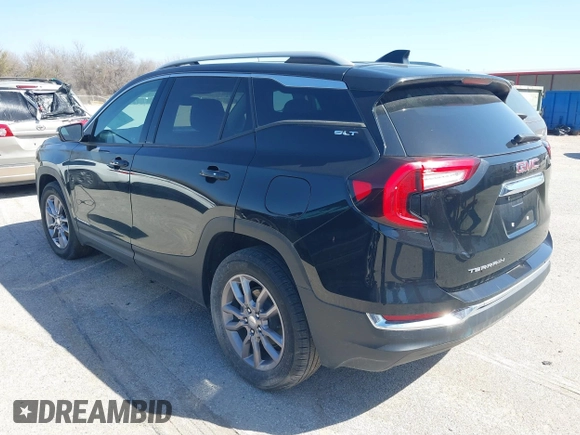 2023 GMC Terrain SLT z VIN 3GKALPEG4PL183995, wystawiony jako IAAI lot #40222049 z przebiegiem 18 875 mil mil oraz . Historia ofert i sprzedaży dostępna na DreamBid. Obrazek 3.