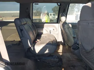 1997 GMC Yukon with VIN 1GKEK13R9VJ741768, listed as a IAAI auction lot 41692027 with 200,681 mi miles. Bid and sale history available at carsss.com. Image 8.