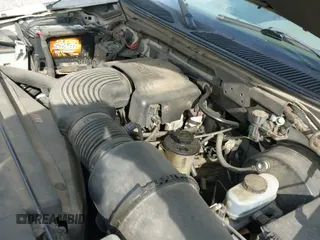 2001 Ford F-150 XL с VIN 1FTRX17WX1NA20036, выставлен на аукционе IAAI как лот 42231600 с пробегом 181 549 миль миль и . История ставок и продаж доступна на DreamBid. Изображение 19.