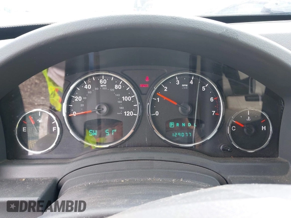 2008 Jeep Liberty Sport with VIN 1J8GN28K68W111462, listed as a IAAI auction lot 42012567 with 129,077 mi miles. Bid and sale history available at carsss.com. Image 7.