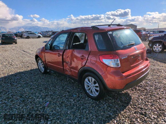2013 Suzuki SX4 Crossover with VIN JS2YB5A36D6100468, listed as a Copart auction lot 81133544 with 56,816 mi miles and Salvage Title. Bid and sale history available at carsss.com. Image 2.
