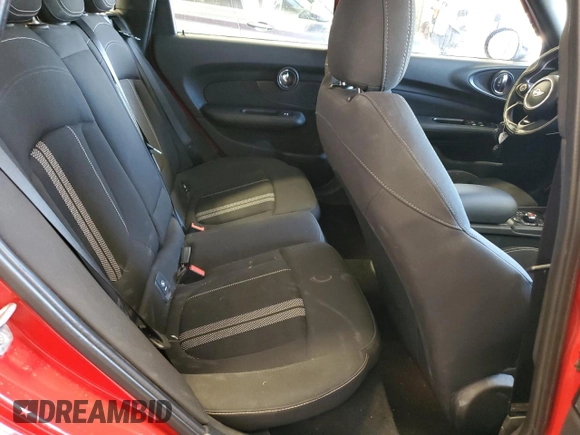 2016 MINI Clubman z VIN WMWLN5C53G2B35247, wystawiony jako Copart lot #56463705 z przebiegiem 107 227 mil mil oraz Nie do naprawy. Historia ofert i sprzedaży dostępna na DreamBid. Obrazek 10.