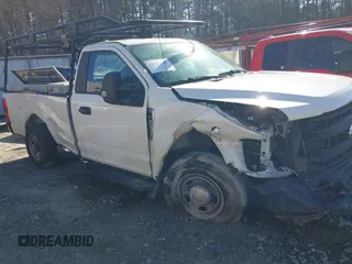 2020 Ford F-250 XL z VIN 1FTBF2A68LED11169, wystawiony jako IAAI lot #41415527 z przebiegiem 68 232 mil mil oraz . Historia ofert i sprzedaży dostępna na DreamBid. Obrazek 1.