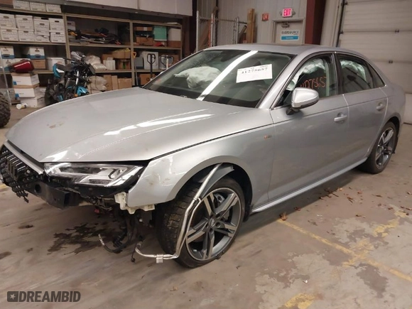 2018 Audi A4 Premium Plus with VIN WAUENAF41JA134435, listed as a IAAI auction lot 41275657 with 1 mi miles. Bid and sale history available at carsss.com. Image 2.