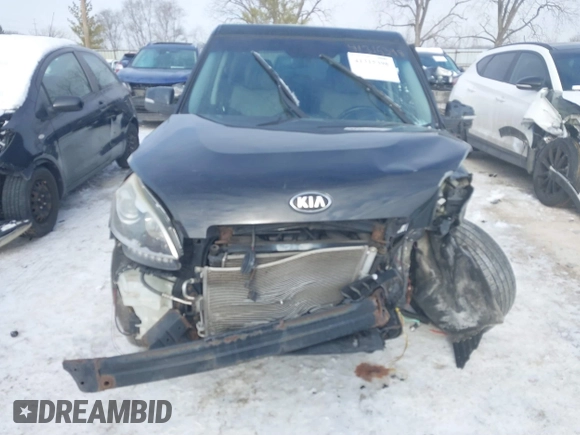2013 Kia Soul ! with VIN KNDJT2A64D7753165, listed as a IAAI auction lot 41315398 with 105,631 mi miles. Bid and sale history available at carsss.com. Image 6.