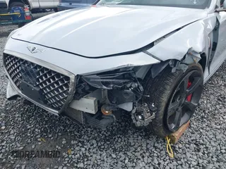 2019 Genesis G70 3.3T Advanced with VIN KMTG74LE6KU014118, listed as a IAAI auction lot 41752512 with 51,817 mi miles. Bid and sale history available at carsss.com. Image 6.