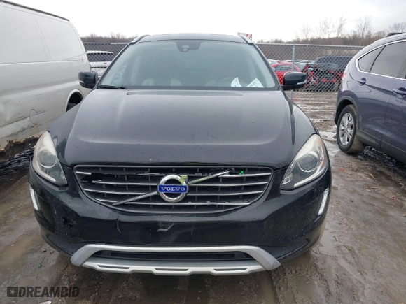 2017 Volvo XC60 Dynamic with VIN YV449MRR2H2028279, listed as a IAAI auction lot 41631683 with 100,934 mi miles. Bid and sale history available at carsss.com. Image 13.