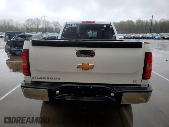 2011 Chevrolet Silverado 1500 LT with VIN 1GCRCSE08BZ118265, listed as a Copart auction lot 52005525 with 204,581 mi miles and Salvage Title. Bid and sale history available at DreamBid. Image 6.