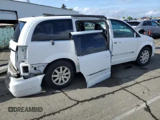 2016 Chrysler Town & Country Touring with VIN 2C4RC1BG0GR173581, listed as a Copart auction lot 51011515 with 111,858 mi miles and Salvage Title. Bid and sale history available at carsss.com. Image 3.