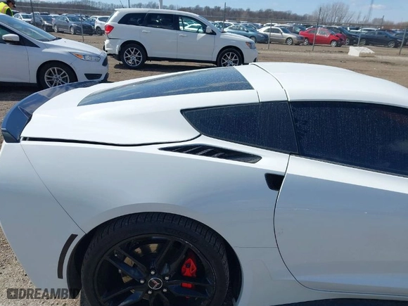 2015 Chevrolet Corvette Z51 3LT with VIN 1G1YM2D74F5103775, listed as a IAAI auction lot 41810409 with 29,000 mi miles. Bid and sale history available at carsss.com. Image 8.
