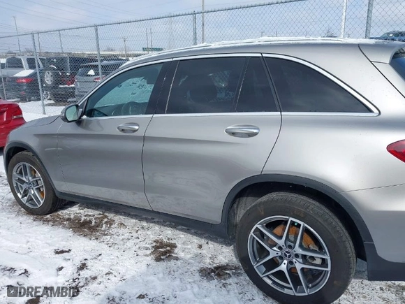2019 Mercedes-Benz GLC with VIN WDC0G4KBXKV137822, listed as a IAAI auction lot 41585009 with 51,370 mi miles. Bid and sale history available at carsss.com. Image 14.