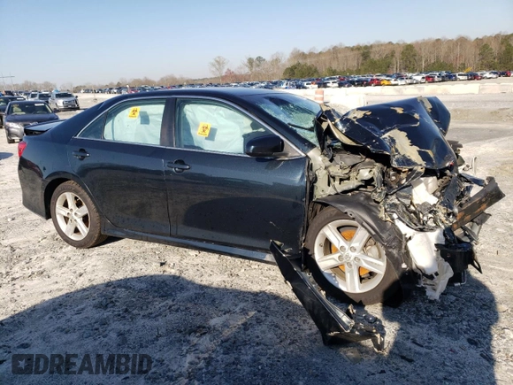 2014 Toyota Camry L with VIN 4T1BF1FK3EU748355, listed as a Copart auction lot 48713405 with 199,091 mi miles and Salvage Title. Bid and sale history available at carsss.com. Image 4.