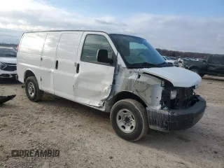 2015 GMC Savana Cargo z VIN 1GTW7FCF3F1114358, wystawiony jako Copart lot #47750135 z przebiegiem 176 068 mil mil oraz Czysty tytuł • Clean title. Historia ofert i sprzedaży dostępna na DreamBid. Obrazek 4.