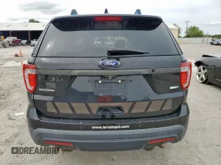 2017 Ford Police Interceptor Utility z VIN 1FM5K8ARXHGB15585, wystawiony jako Copart lot #58861855 z przebiegiem 95 176 mil mil oraz Szkoda całkowita • Salvage title. Historia ofert i sprzedaży dostępna na DreamBid. Obrazek 6.