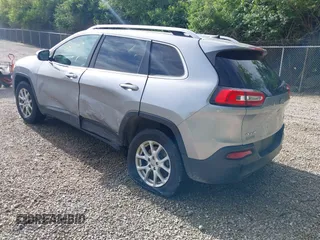 2017 Jeep Cherokee Latitude с VIN 1C4PJMCB5HW574778, выставлен на аукционе IAAI как лот 42331697 с пробегом 208 487 миль миль и . История ставок и продаж доступна на DreamBid. Изображение 3.